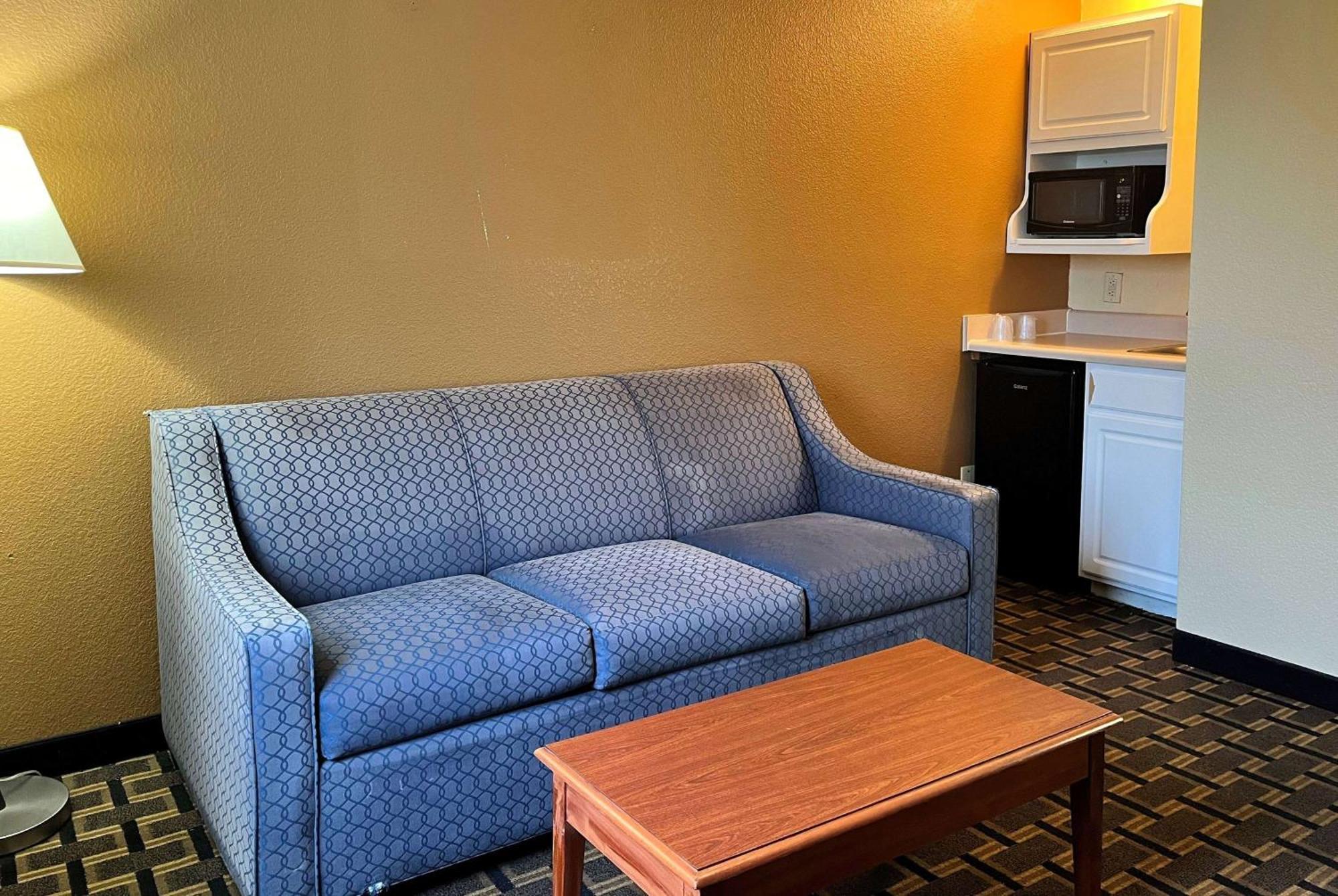 Hotel Super 8 By Wyndham Indianapolis/Ne/Castleton Area Exteriér fotografie