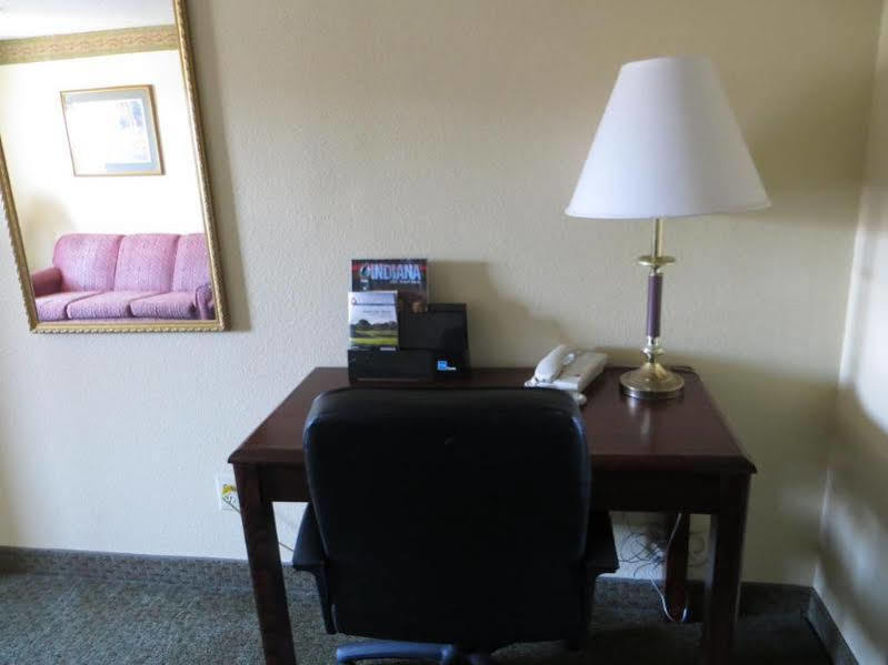 Hotel Super 8 By Wyndham Indianapolis/Ne/Castleton Area Exteriér fotografie