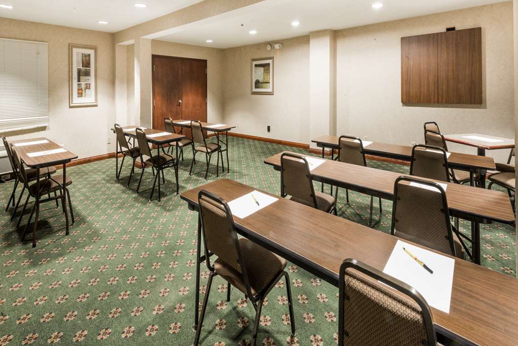 Hotel Super 8 By Wyndham Indianapolis/Ne/Castleton Area Zařízení fotografie