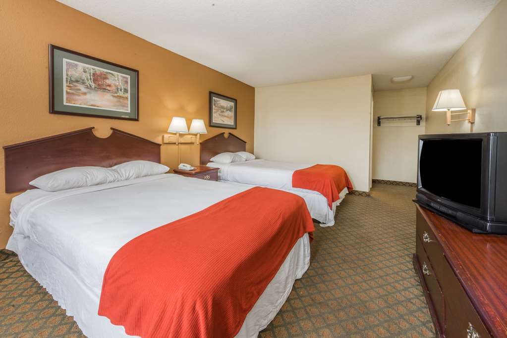 Hotel Super 8 By Wyndham Indianapolis/Ne/Castleton Area Pokoj fotografie