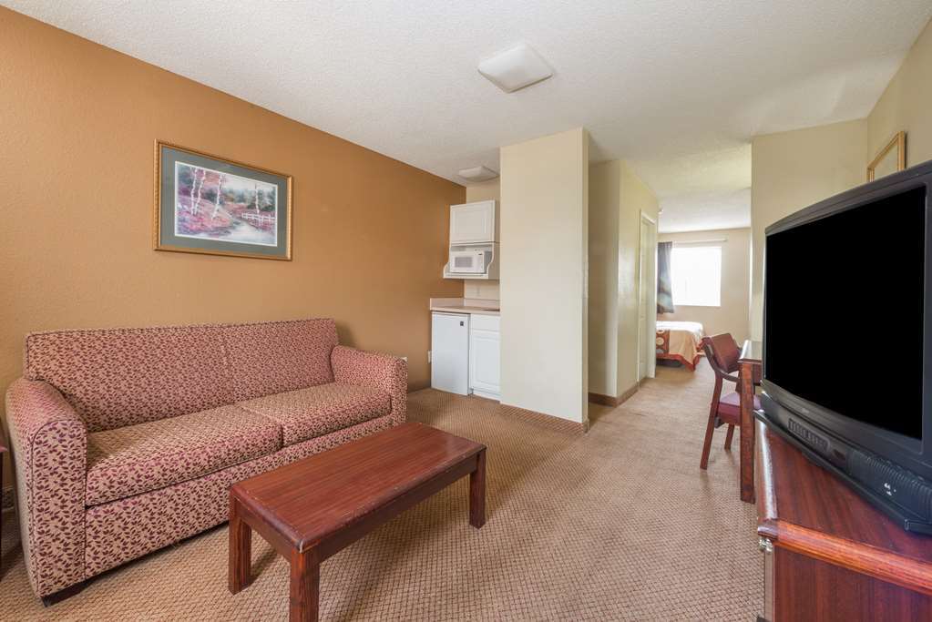 Hotel Super 8 By Wyndham Indianapolis/Ne/Castleton Area Pokoj fotografie