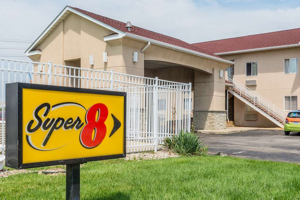 Hotel Super 8 By Wyndham Indianapolis/Ne/Castleton Area Exteriér fotografie